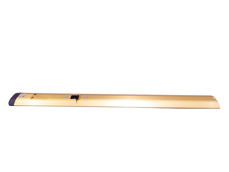 Zweiteilige Messerwellenverdeckung 755 (370), goldfarbenes Gehäuse, schwarzer Schalter, Kontrollleuchten, weißer Hintergrund.