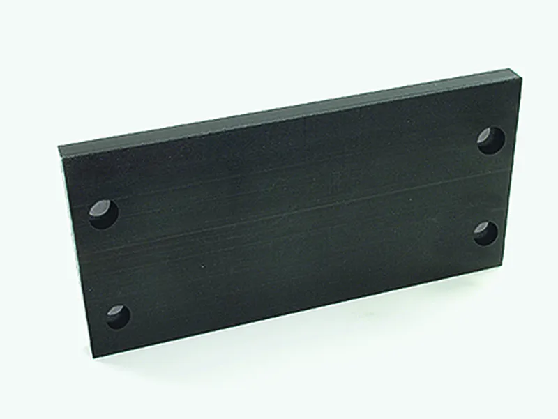 Rechteckiges Kehlbrett 260x130mm (8804), schwarze Kunststoffplatte mit vier Eckloecher, vor hellem Hintergrund abgebildet.