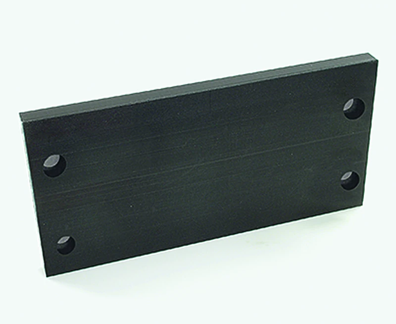 Ein schwarzes Kehlbrett 260x130 mm (8804) aus Kunststoff oder Metall mit vier Bohrungen auf hellem Hintergrund angezeigt.