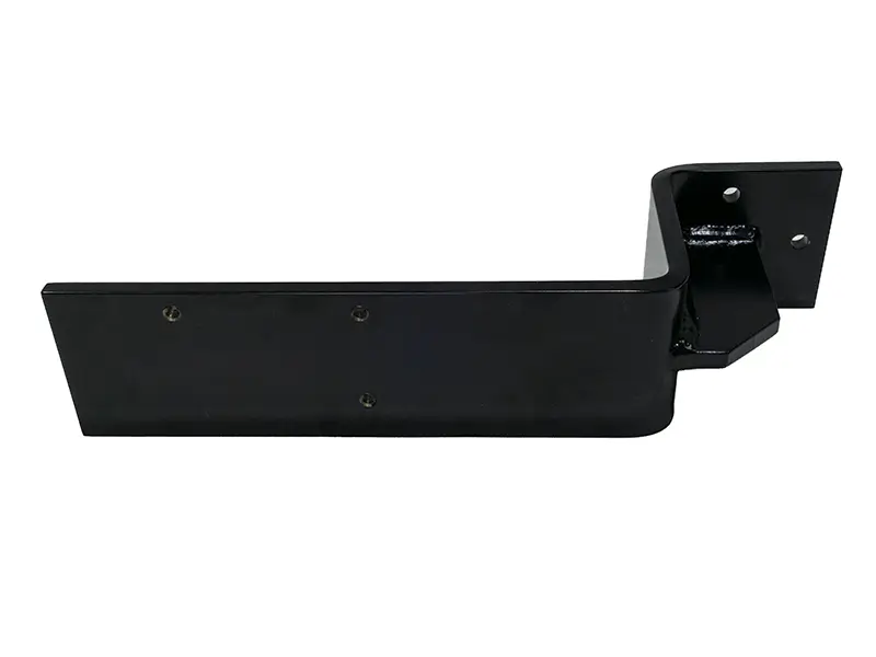 Befestigungssupport Suvamatic 1723: Schwarzer Metall-Winkelhalter mit Flachplatte, Schraublöchern, verstärkter Ecke. Befestigungssupport Suvamatic 1723: Schwarzer Metall-Winkelhalter mit Flachplatte, Schraublöchern, verstärkter Ecke.