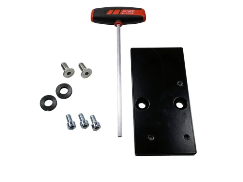 Suvamatic-Set (14379): Hofmann-Inbusschlüssel, Befestigungsplatte, Unterlegscheiben, Schrauben & Bolzen auf Weiss.