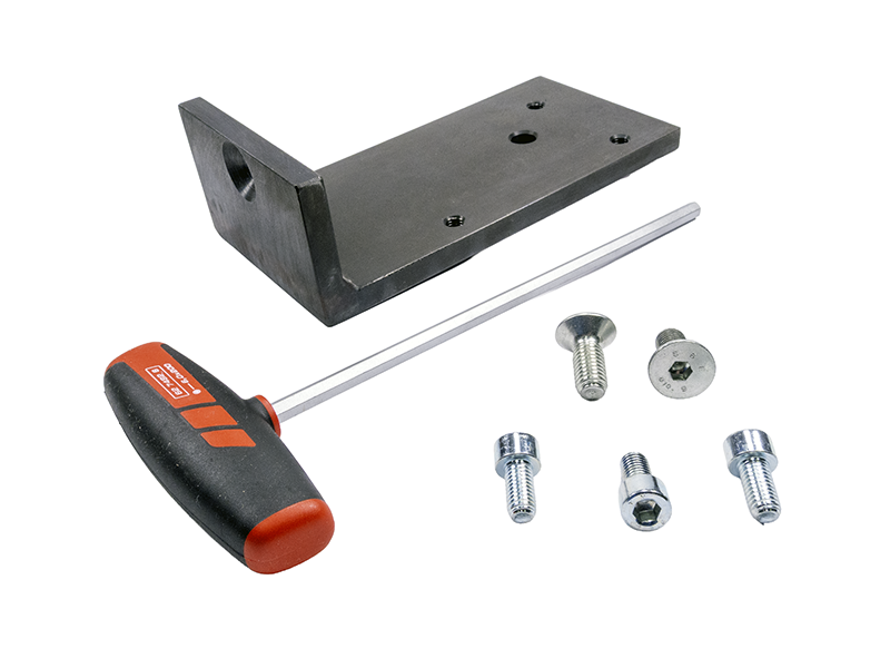 Suvamatic-Set 14414: UtisTyp D40/D52E Metallhalter, 4 Schrauben, T-Griff-Inbusschlüssel auf weissem Hintergrund.