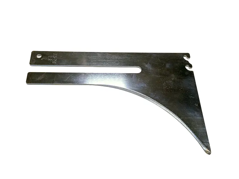 Spaltkeil 2,8/ø250–315, Schlitz 13, gerade (27175) – Metallwinkel mit zwei parallelen Schlitzen, ideal für die Arbeitssicherheit bei der Holzbearbeitung.
