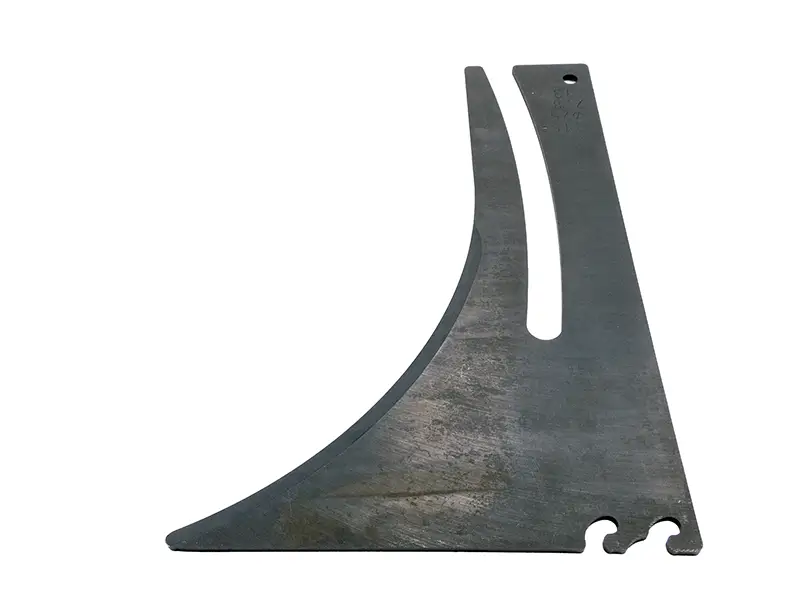 Metallischer Spaltkeil 2,8/ø250–315 mit Schlitz 13, gebogen; Nut und Rundloch, für Kreissäge-Schutzvorrichtungen.