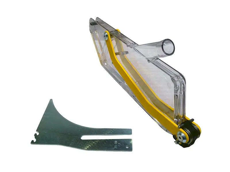 Transparenter Kunststoff-Kettenschutz mit gelber Führungsschiene und separatem Metallwinkel für die Schutzhaube S315, geeignet für Ø 250–315 mm.