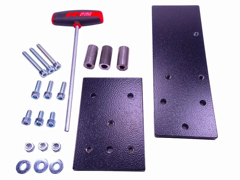 Suvamatic-Set 48242: T-Griff-Inbusschlüssel, Schrauben, Muttern, Distanzstücke, Schutzplatten für Felder CF 741 ab 2016.