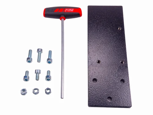 Suvamatic-Set für Robland SD/K 310/510: schwarze Metallplatte, T-Griff-Inbusschlüssel, Schrauben, Muttern, Unterlagscheiben. Suvamatic-Set für Robland SD/K 310/510: schwarze Metallplatte, T-Griff-Inbusschlüssel, Schrauben, Muttern, Unterlagscheiben.